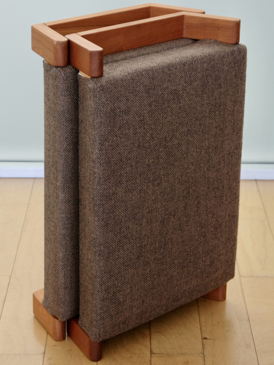 zagaku01 ザガク 村澤一晃デザイン 座椅子 いろんな場所で