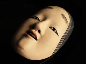 木彫 能面のYahoo!オークション(旧ヤフオク!)の相場・価格を見る