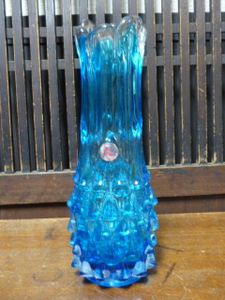 レトロ ガラス 花瓶のヤフオク の相場 価格を見る ヤフオク のレトロ ガラス 花瓶のオークション売買情報は105件が掲載されています