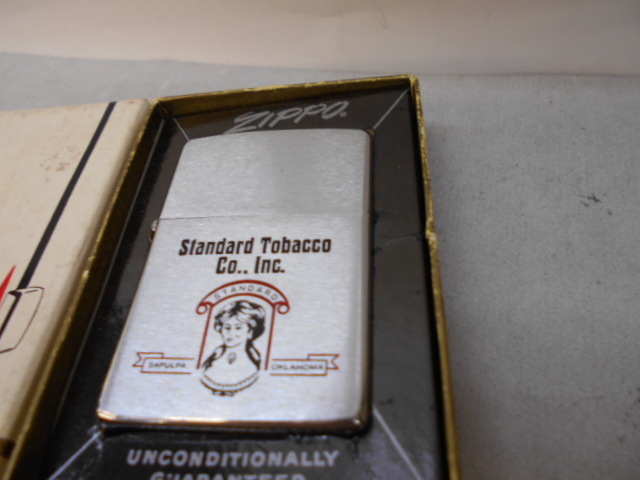 ビンテージ Zippo Standard タバコ 1976年製未使用トップにメッキ乱れ