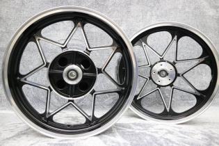 ゼファー400Χ キャスト ホイール ブラック セブン/前後18インチ