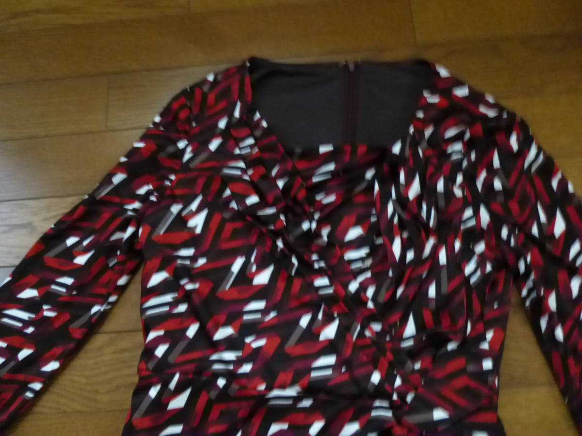 ワールド Coup De Chance クードシャンス ワンピース 七分袖 サイズ38 カシュクールっぽいデザイン 赤 ワンピース 売買されたオークション情報 Yahooの商品情報をアーカイブ公開 オークファン Aucfan Com