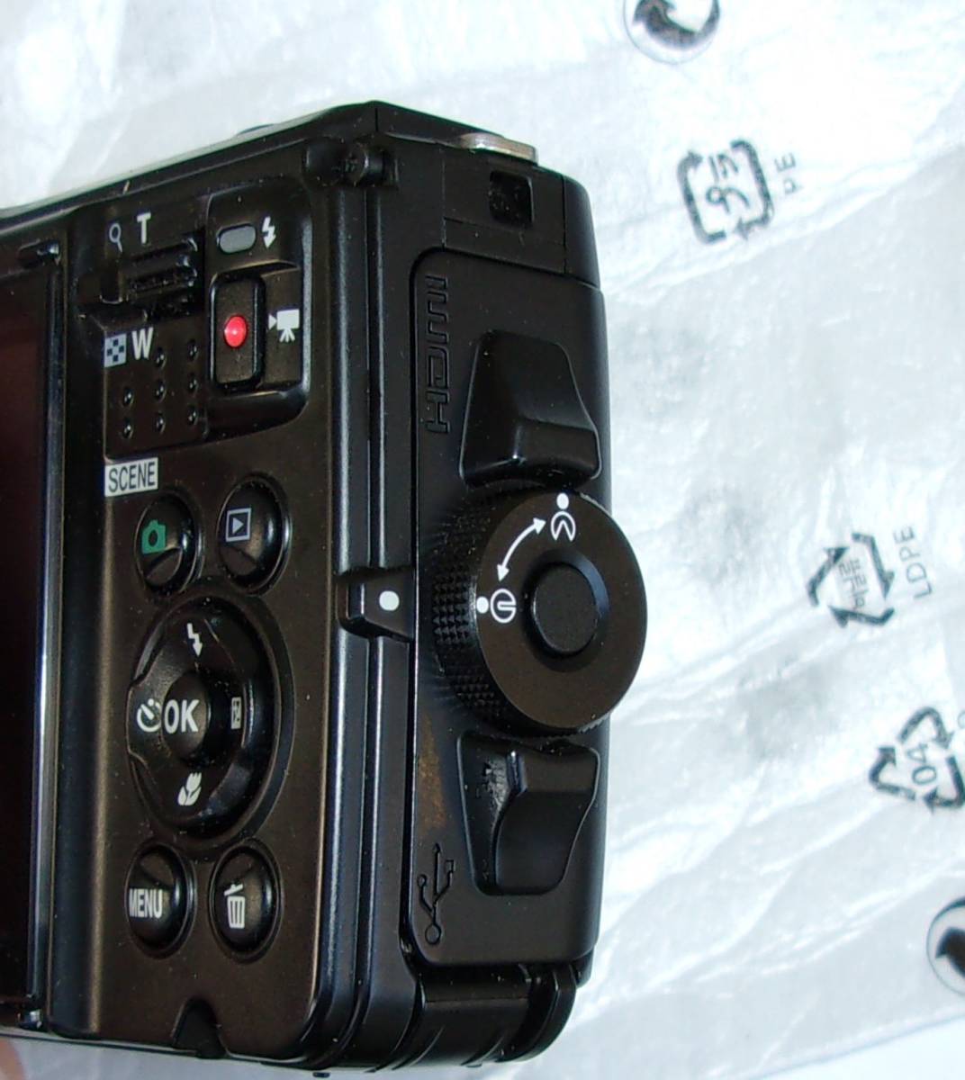Nikon ニコン デジタルカメラ COOLPIX W300 防水 耐衝撃　アウトドア 程度いいと思います_5