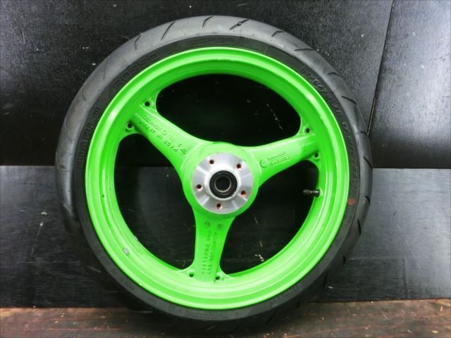 af27 白ホイール　美品　タイヤほぼ新品　前後セット タイヤホイール af27 白ホイール 美品 タイヤほぼ新品 前後セット KN