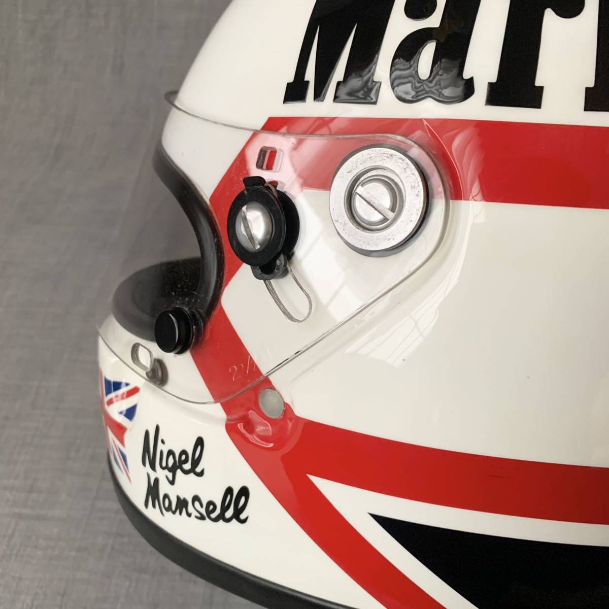 美品】Arai Marlboro ナイジェル・マンセル 腫れぼったい レプリカ 