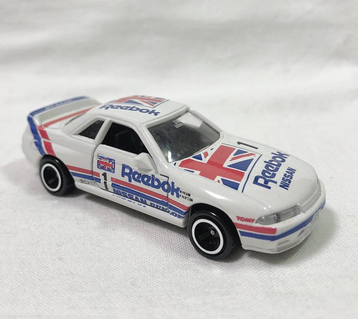 トミカ 日産 スカイライン GT-R Reebok リーボック No.1 日本製 トミカ