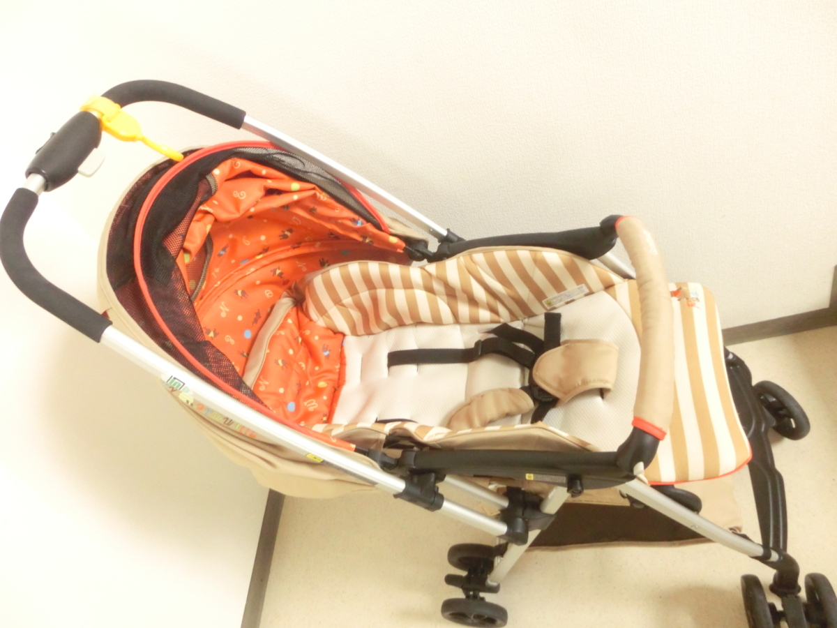○西松屋 GOODBABY ディズニー くまのプーさん ベビーカー A型 ハイ