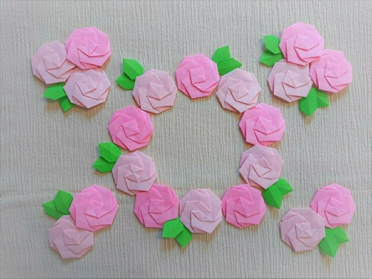 折り紙 花 花畑 ピンク バラ 八重桜 壁面飾り 壁飾り リース パーツ ハンドメイド 折り紙 千代紙 売買されたオークション情報 Yahooの商品情報をアーカイブ公開 オークファン Aucfan Com