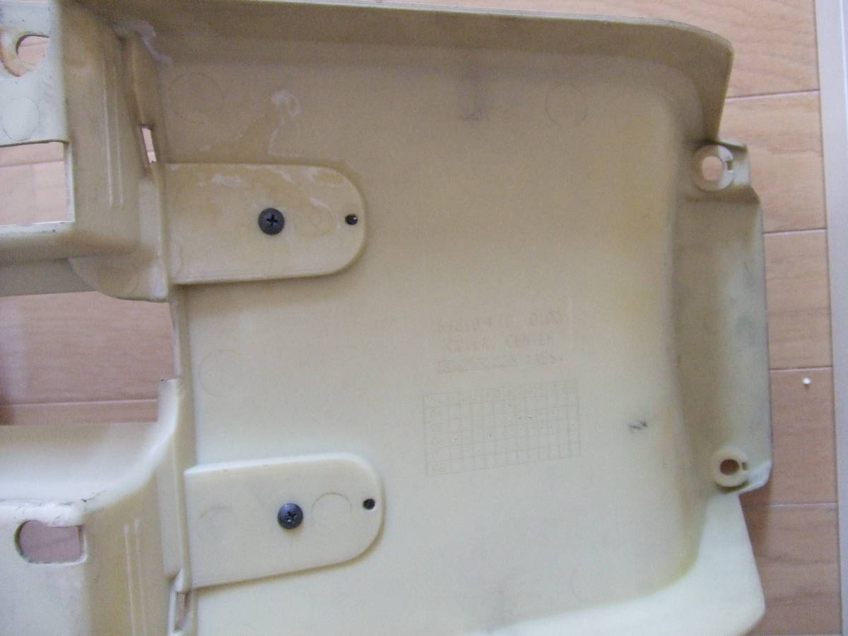 ホンダ PS250 MF09 純正カウル センター部分のカウル (中古