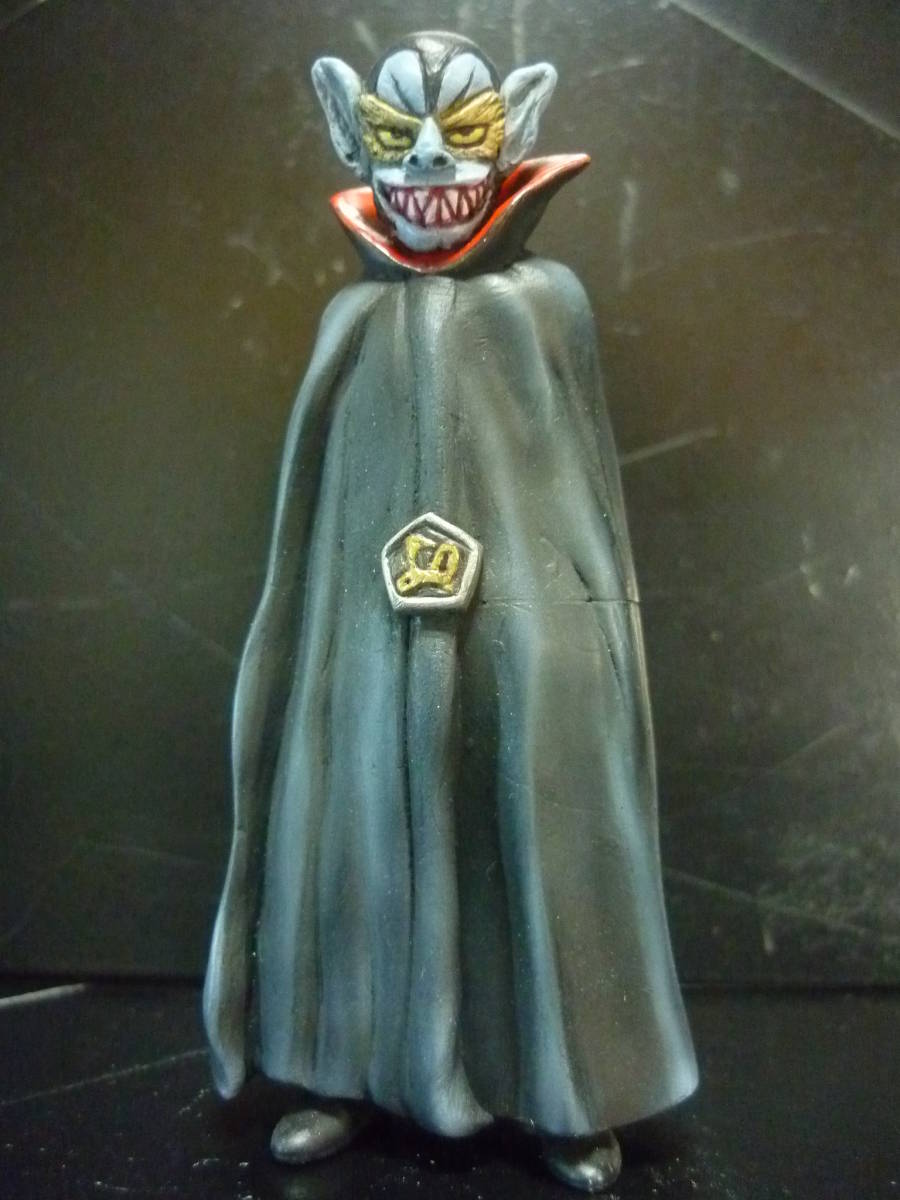 HG　C.O.R.E　仮面ライダーストロンガー　デルザー軍団コンプリート計画 未発表怪人 ドラキュラ伯爵　改造 リペイント 完成品