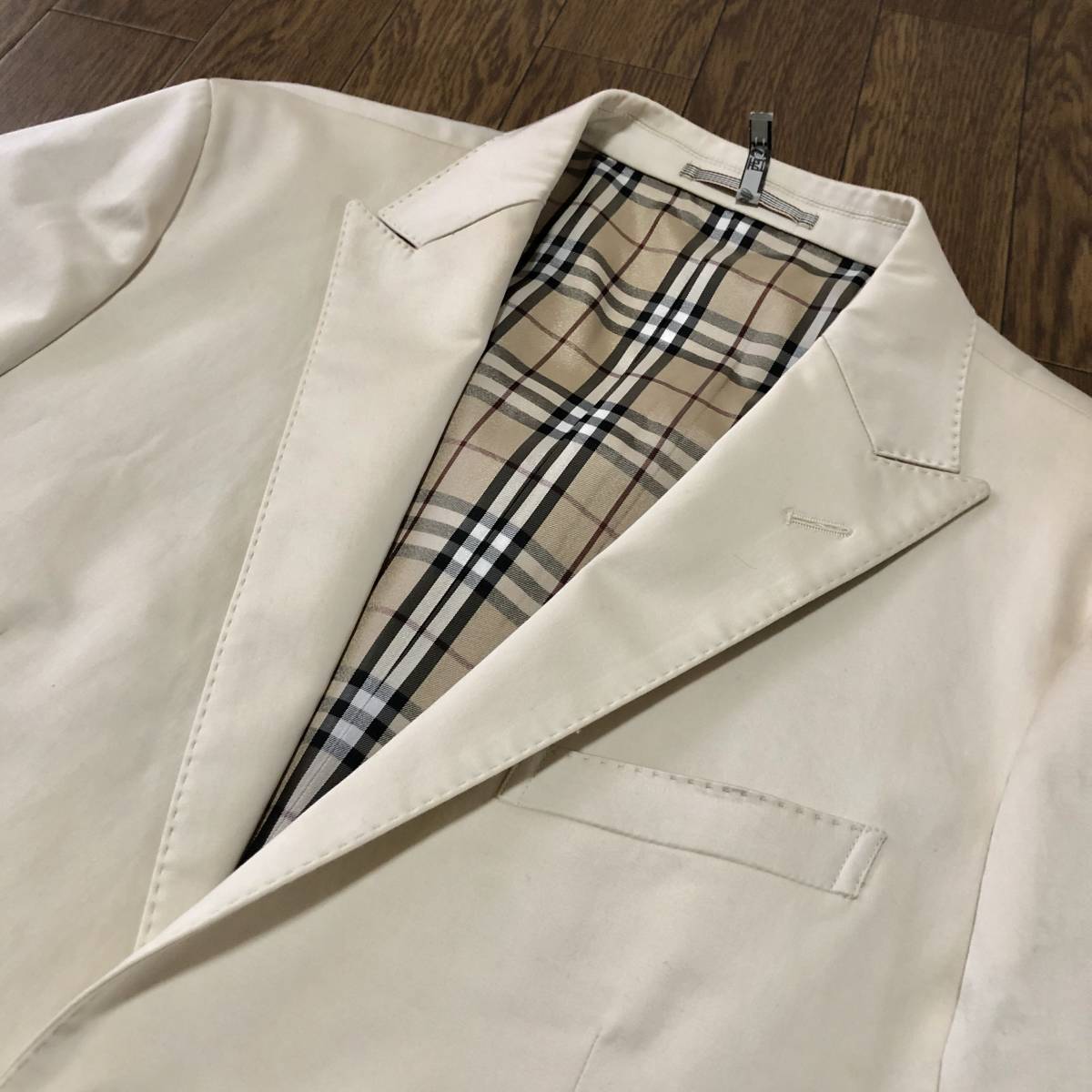 C16 バーバリーブラックレーベル『隠れたお洒落』BURBERRY BLACK LABEL 