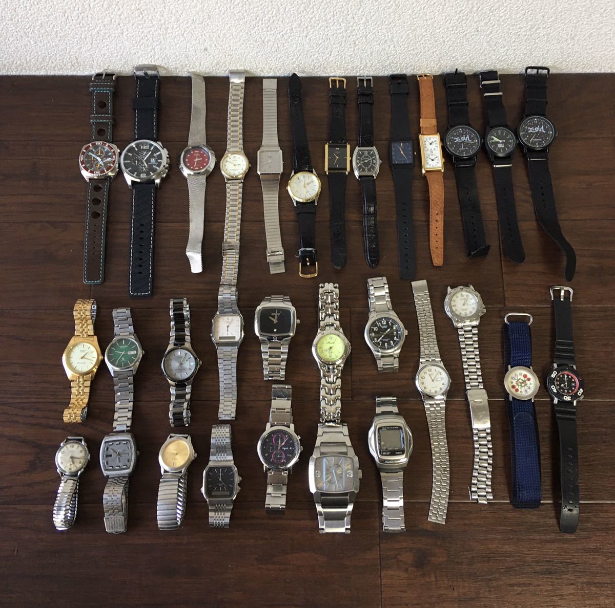 お得，高品質 CASIO /CITIZEN /TCH /CARIB ALBA/などまとめ31点セット/メンズ腕時計/動作未確認No99(その他)｜売買されたオークション情報、yahooの商品情報をアーカイブ公開 - オークファン その他