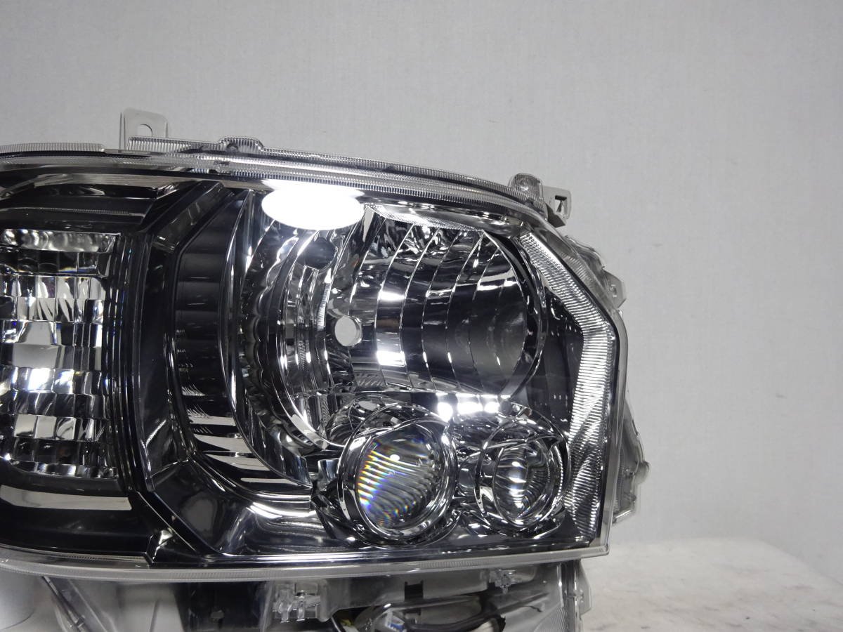 200系ハイエース LEDヘッドライト左 A3 200系 ハイエース 1型 2 200系ハイエース LEDヘッドライト左 A3 200系 ハイエース 1型 2