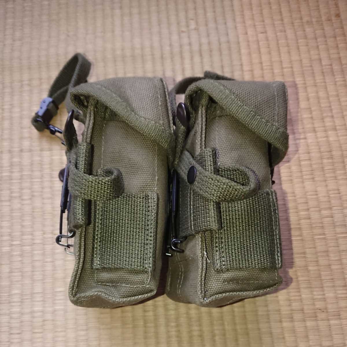未使用品 米軍 M56マガジンポーチ　同一ロット2個セット ベトナム戦争 ベトナム戦争 米軍M1956 ユニバーサル マガジンポーチ レプリカ 2個