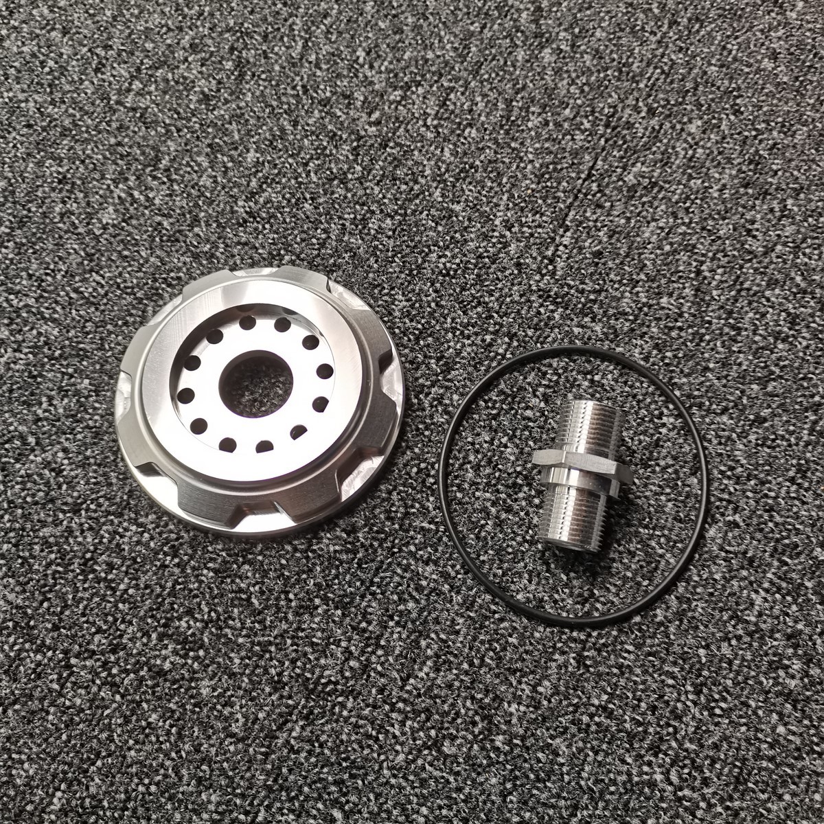 CBR400F CBX400F CBX550F オイルフィルター変換インターフェイス （16-0214銀）