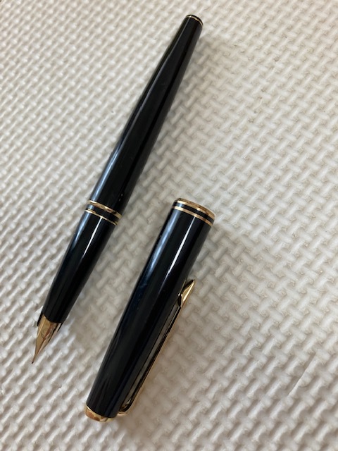 MONTBLANCモンブラン 万年筆 ボエム M ノワール オニキス 小さな筆記具