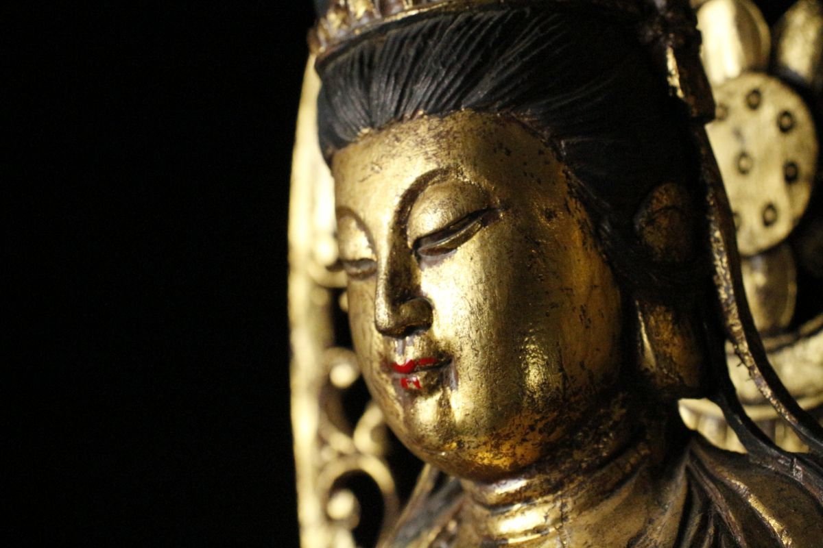 LIG】仏教美術 木彫金彩 観音菩薩立像 特大92㎝ 細密造 寺院収蔵品 [.