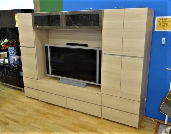 A634 パモウナ 壁面収納ハイtvボード リビングボード 幅1400 400 600 定価約16万 良品 名古屋市内専属業者による配送 ハイタイプ 高さ60cm以上 売買されたオークション情報 Yahooの商品情報をアーカイブ公開 オークファン Aucfan Com