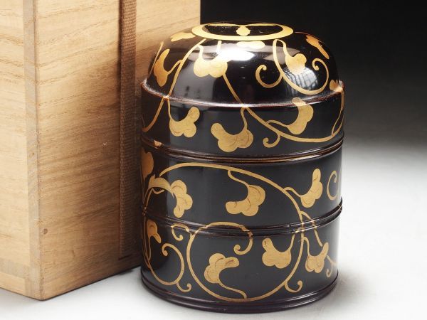 茶道具 花唐草総蒔絵重箱と銀蒔絵煮物椀 生活骨董と古布のアンティーク