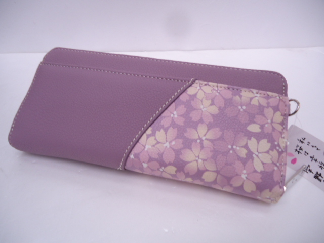 Kcm Sif 511 宇野千代 ラウンドファスナー式 長財布 桜模様 ライトパープル系 レディース 長財布 小銭入れあり 売買されたオークション情報 Yahooの商品情報をアーカイブ公開 オークファン Aucfan Com