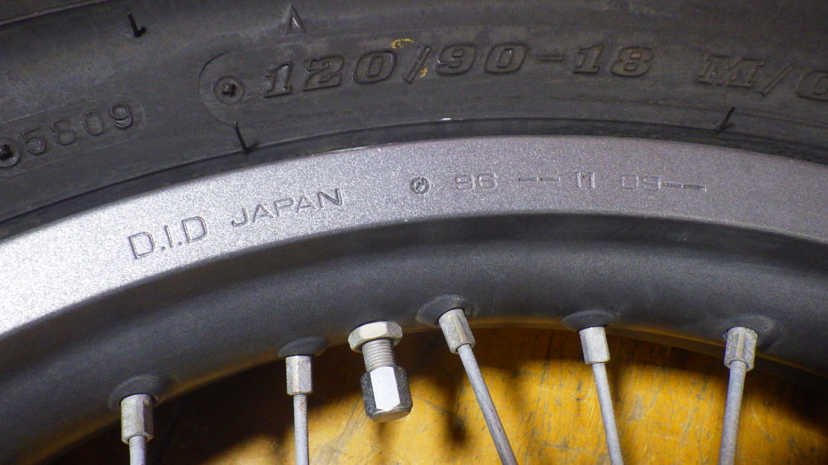 32674 ホンダ MC34 FTR223 '00 純正 フロントホイール D.I.D 18×2.50