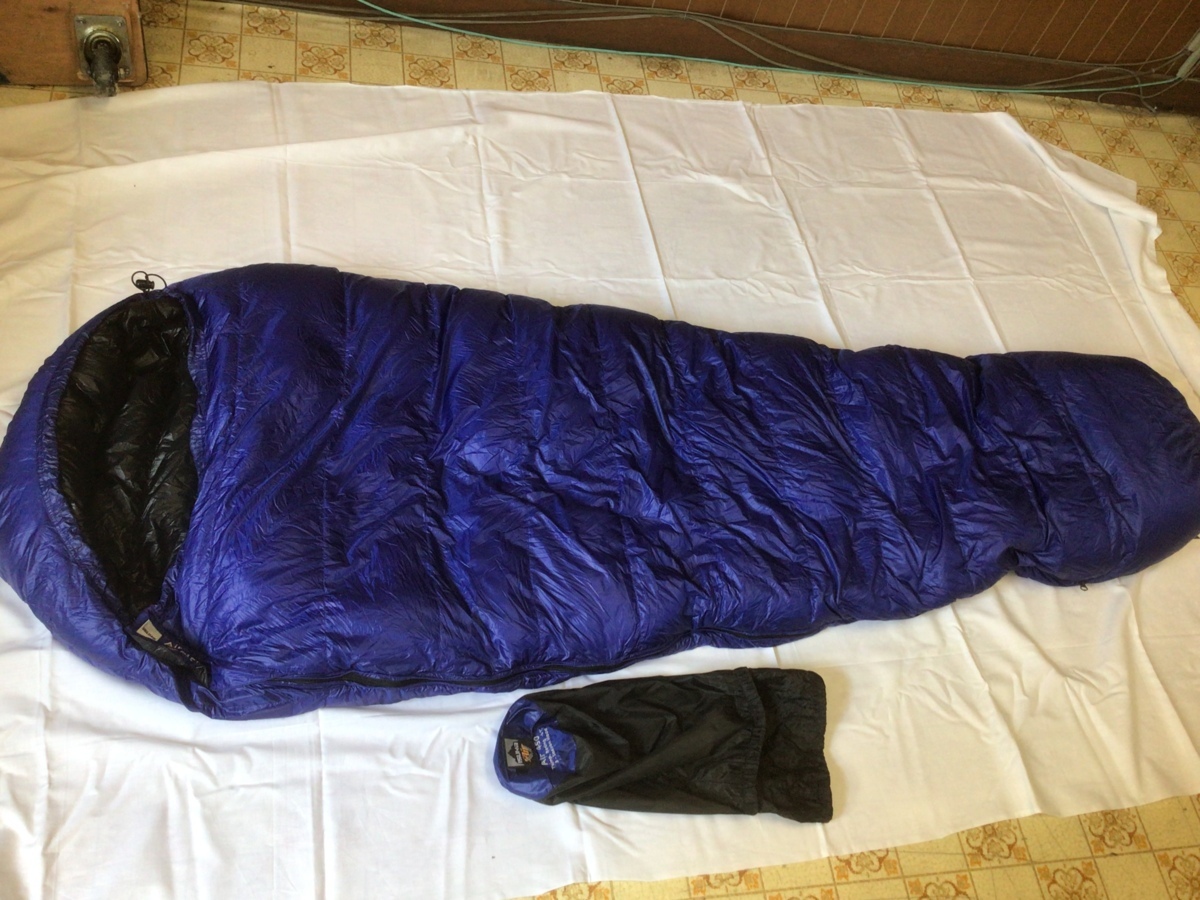 イスカ ISUKA AIR450 ダウンシュラフ カタログ値 -6℃まで