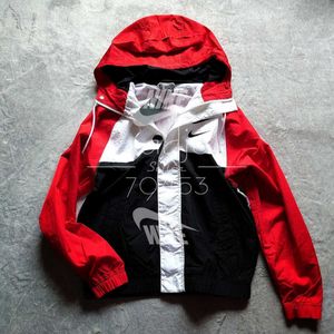 Nike パーカー 白の平均価格は4 037円 ヤフオク 等のnike パーカー 白のオークション売買情報は34件が掲載されています