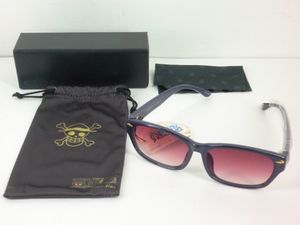 ワンピース Jinsの平均価格は3 275円 ヤフオク 等のワンピース Jinsのオークション売買情報は4件が掲載されています