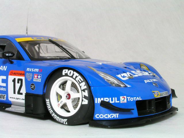 ○ 1/18 日産 〓 フェアレディ Z / JGTC 2004 カルソニック インパル Z