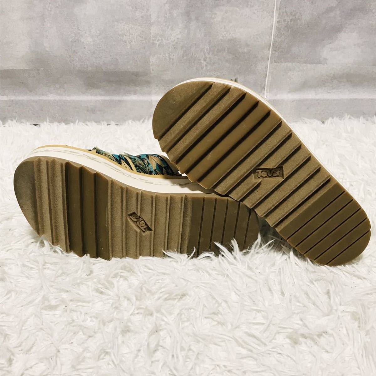 Teva 厚底 フラットフォーム セレス 24.0cm 新品未使用 Teva 厚底 フラットフォーム セレス 24.0cm 新品未使用