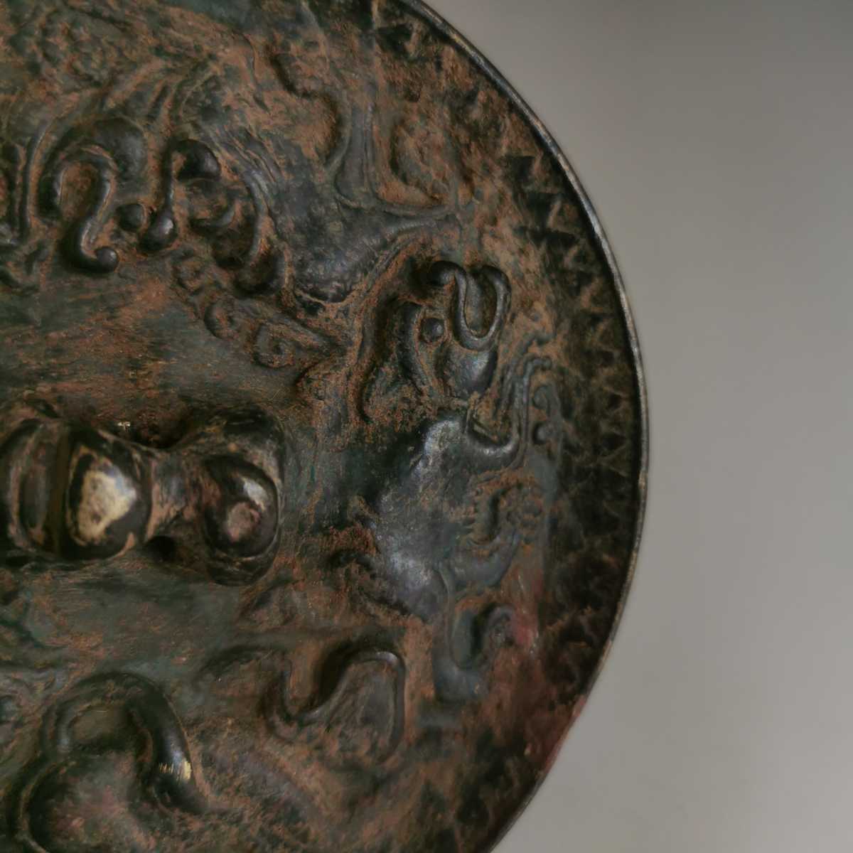 銅鏡 古鏡 時代物 銅製の彫刻 銅製 美術品、中国 旧家蔵出し、骨董品、装飾
