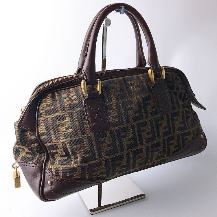 FENDI フェンディ　ショルダーバッグ ズッカ　ボストン