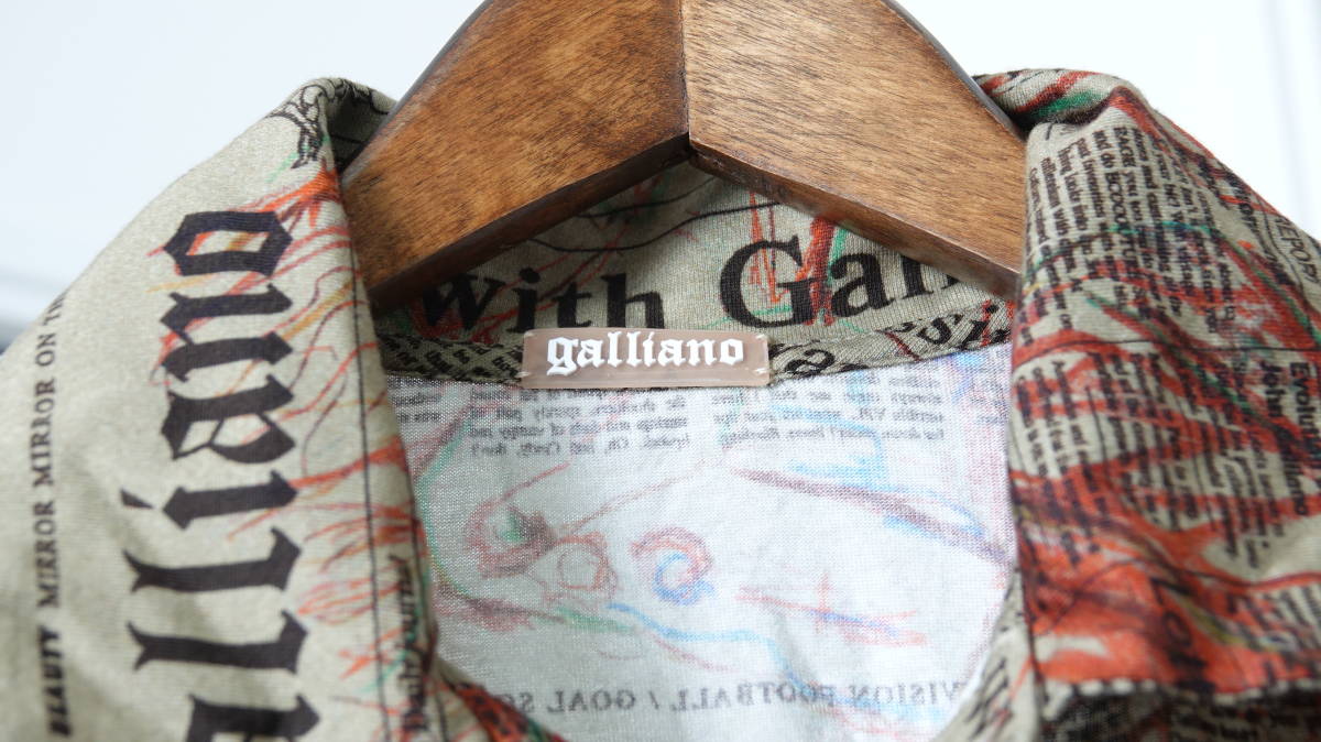 ☆イタリア製John Gallianoジョン・ガリアーノ 総柄半袖ポロシャツ 