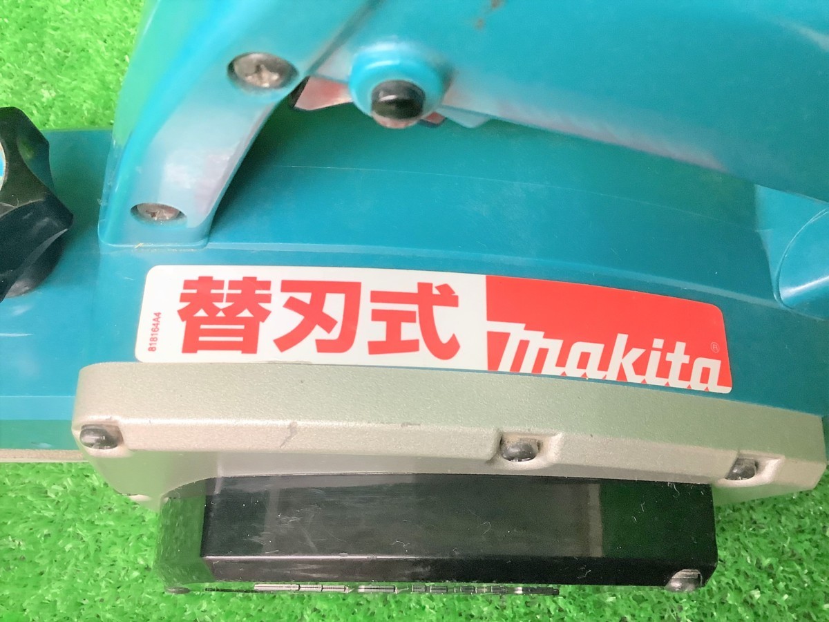 マキタ ほぼ未使用 マキタ 替刃式 82mm 電気カンナ 1900BA カンナ 