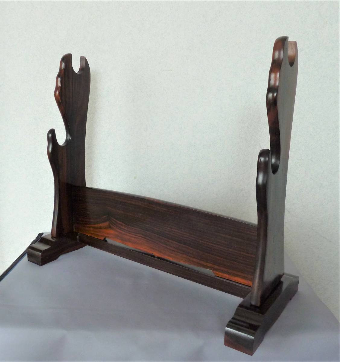 黒檀 二振り掛け用 刀掛け 刀掛台 武具 売買されたオークション情報 Yahooの商品情報をアーカイブ公開 オークファン Aucfan Com