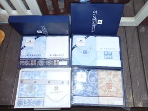 Givenchy フェイスタオルのヤフオク の相場 価格を見る ヤフオク のgivenchy フェイスタオル のオークション売買情報は28件が掲載されています