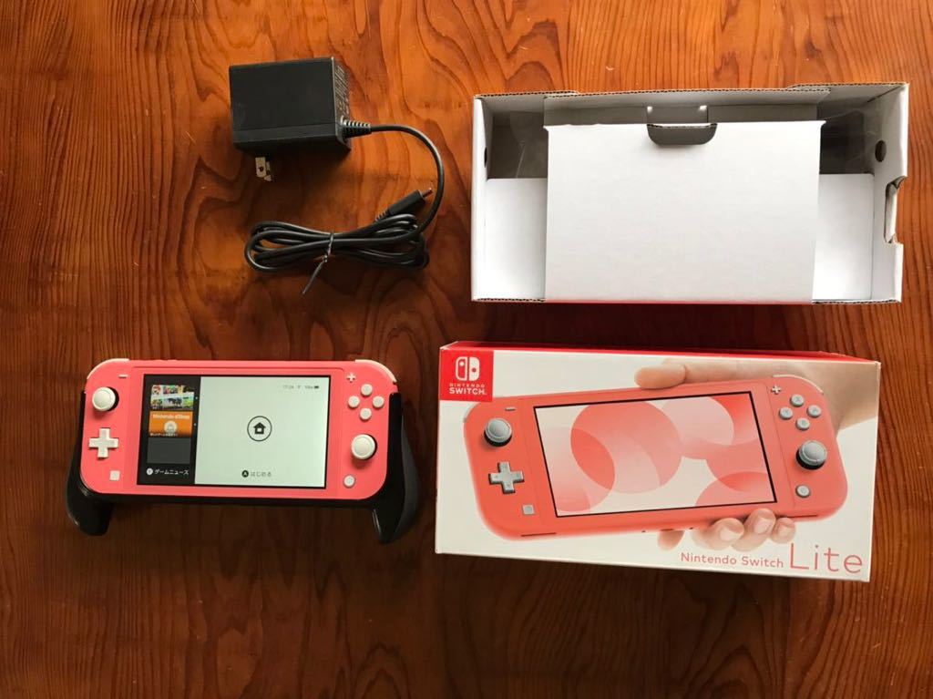 ニンテンドースイッチライト　ピンク
