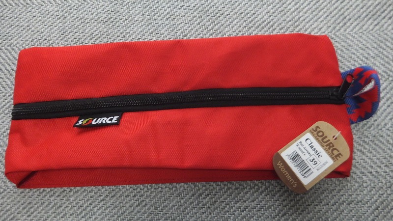 品 X Girl X Source ポーチ 赤 エックスガール ソース シューズケース エックスガール 売買されたオークション情報 Yahooの商品情報をアーカイブ公開 オークファン Aucfan Com