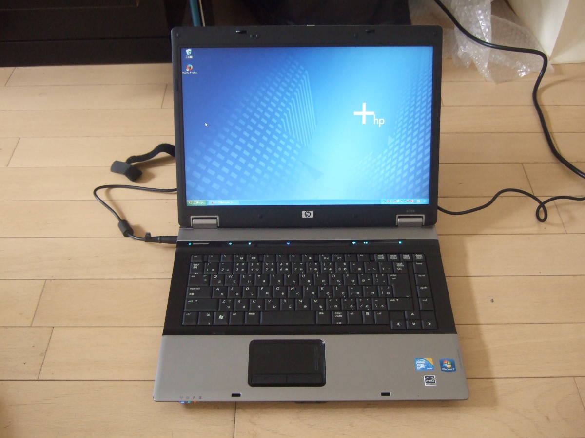 HDD320GB！メモリ4GB！ホワイト富士通 NF/E50