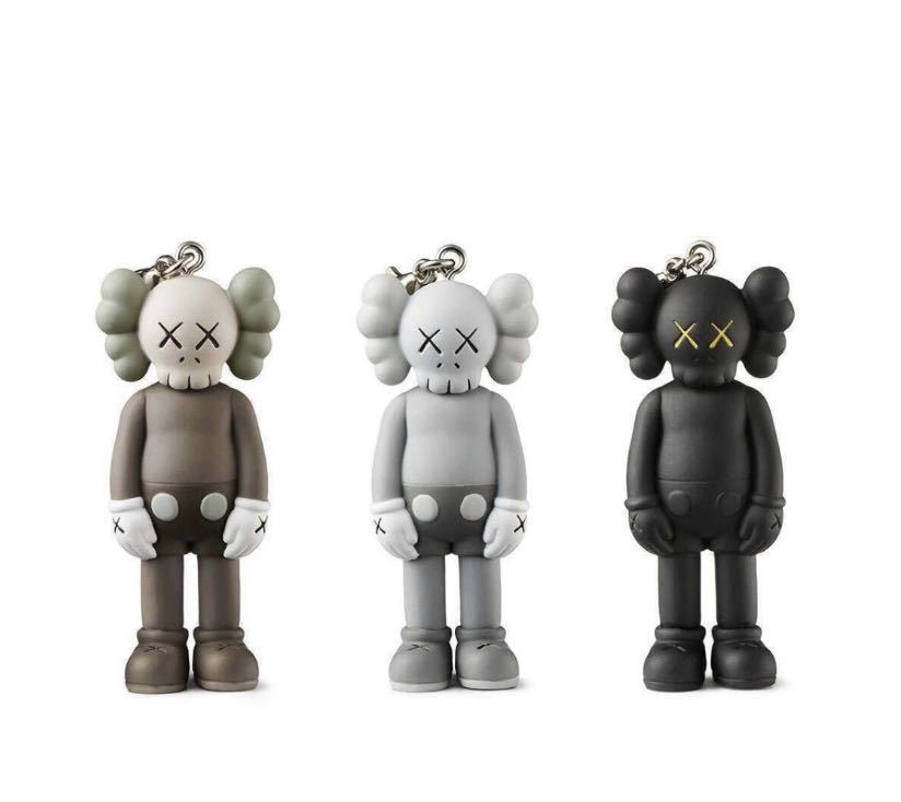 即決 KAWS TOKYO FIRST COMPANION KEYHOLDER 3点セット キーホルダー 