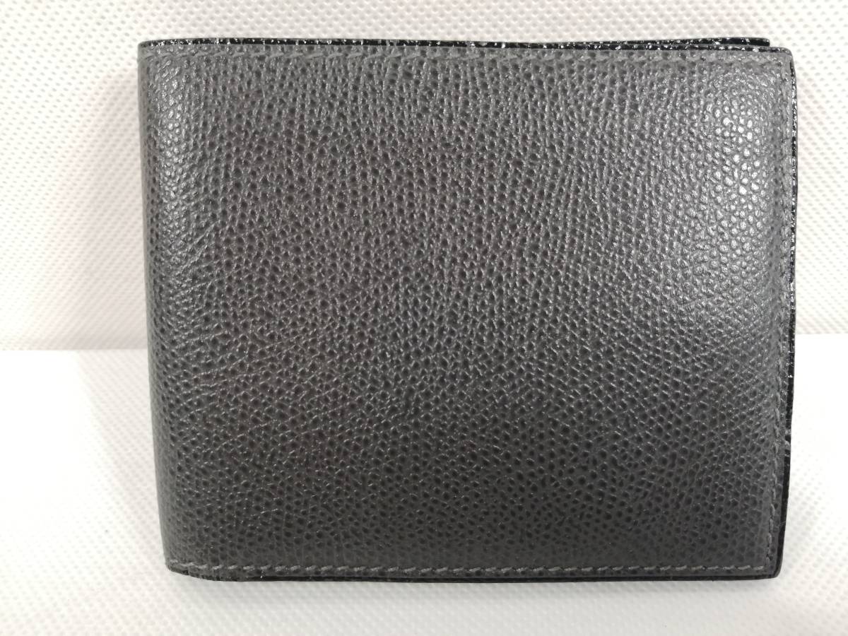 【パケ無料】正規極美品 ヴァレクストラ VALEXTRA 二つ折り コンパクト 財布 札入れ ウォレット 黒 [v7909]