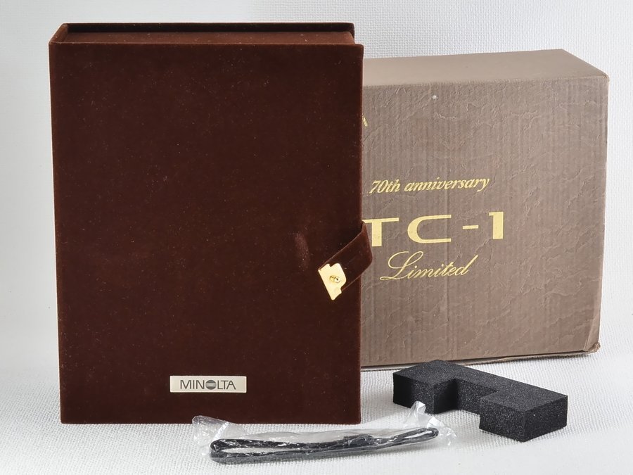 希少古物　錠前 良品] MINOLTA (ミノルタ) TC-1 Limited 70th 元箱 化粧箱 ストラップ