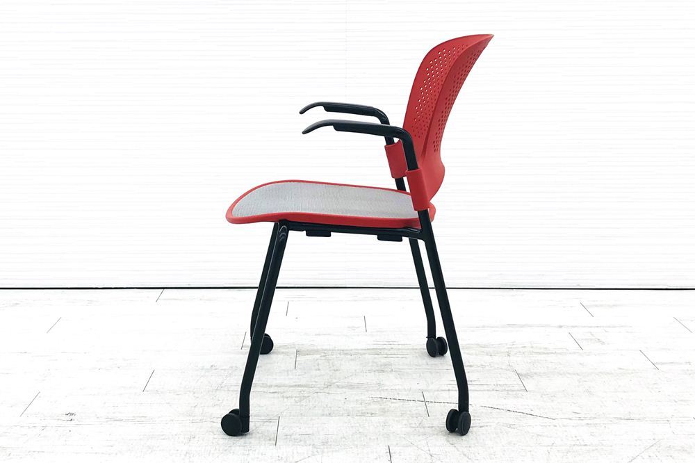 ハーマンミラー ケイパースタッキングチェア 美品中古 4脚セット】 ケイパーチェア 中古 ハーマンミラー スタッキングチェア