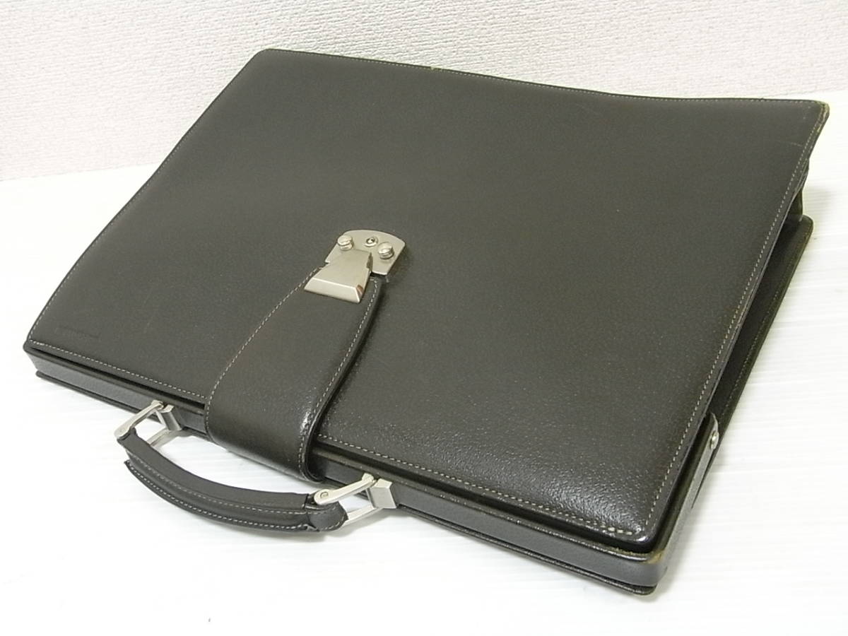 大きめ CERRUTI 1881 チェルッティ1881 セルッティ 本革 レザーダレス 