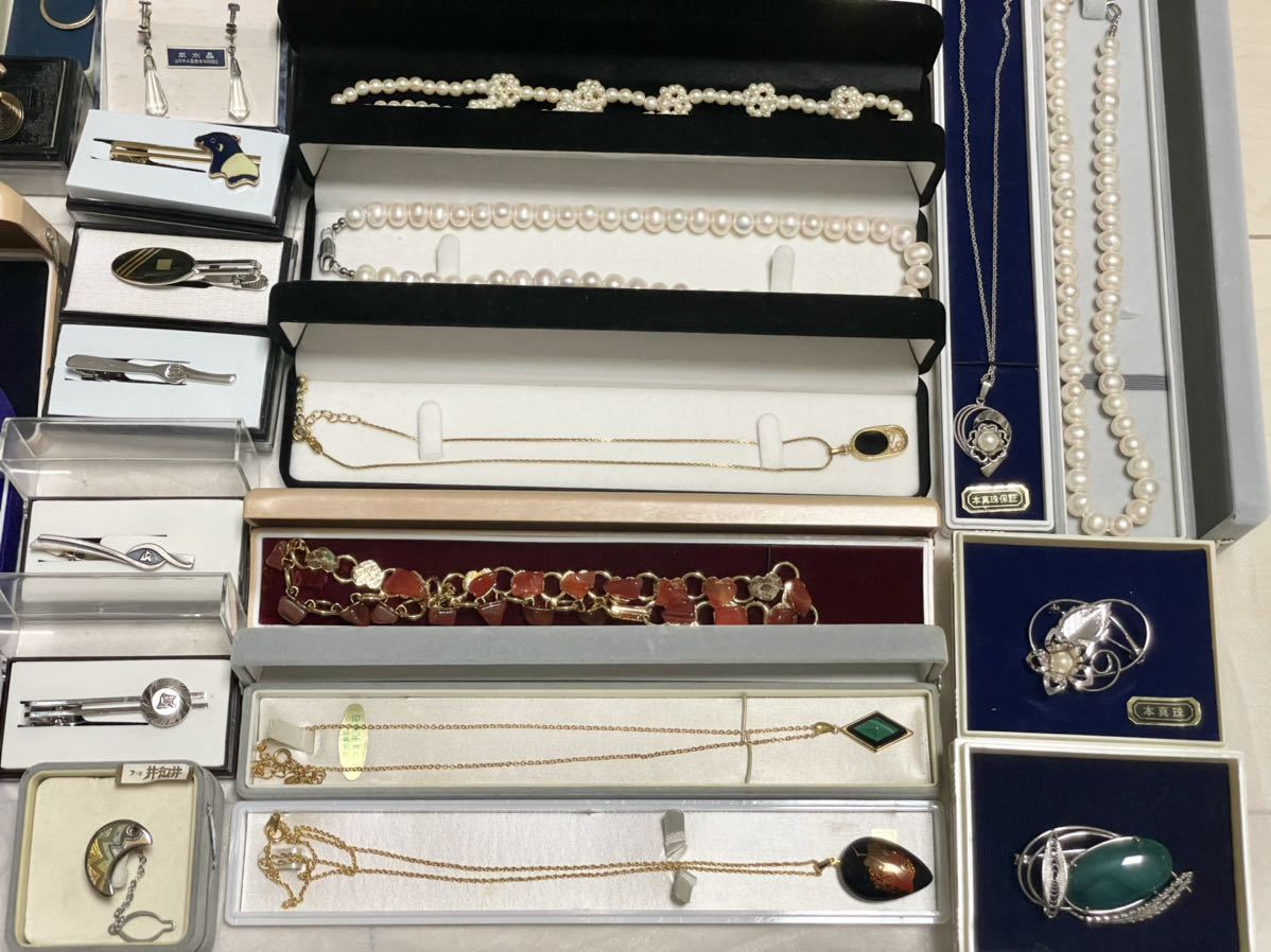 メルカリ 2026年最新遺品整理の関連商品が並ぶ福袋 | 大事な思い出を