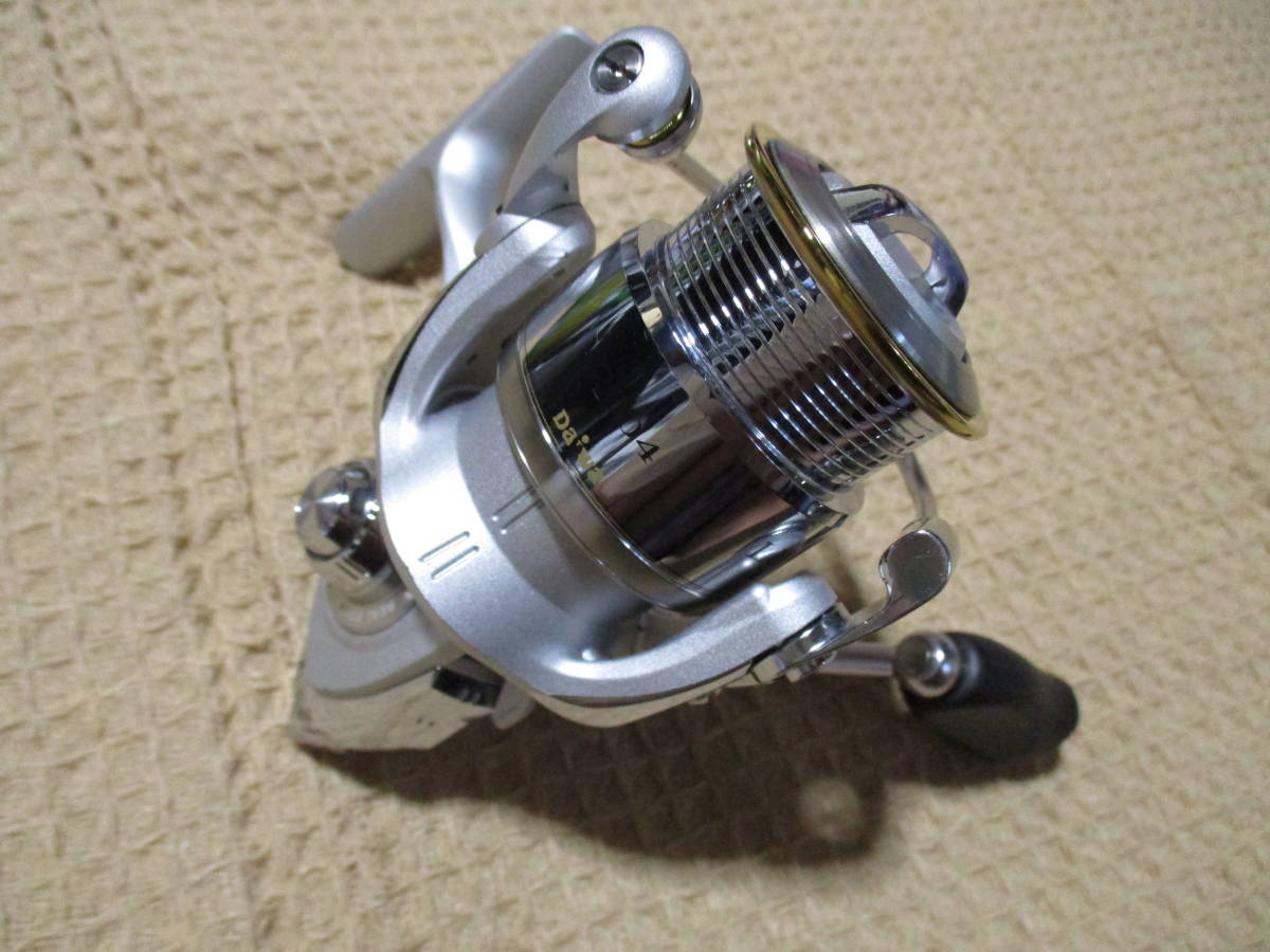 【美品】07 LUVIAS 2004 スピニングリール ダイワ 07 ルビアス 2004 スピニングリール リール 【公式通販】