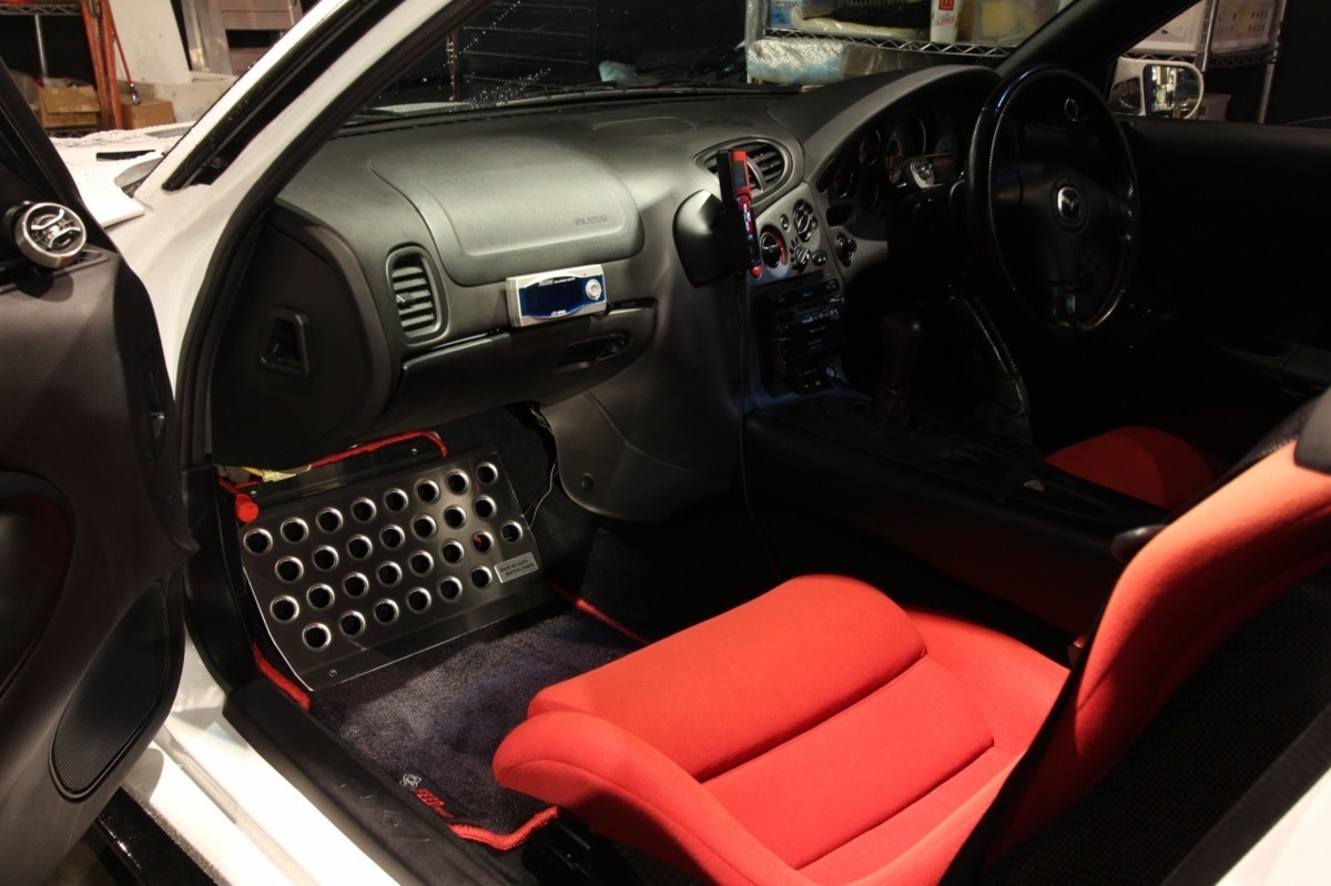 ♪カーショップグロウ☆助手席アルミフットプレート RX-7 FC3S用 内装