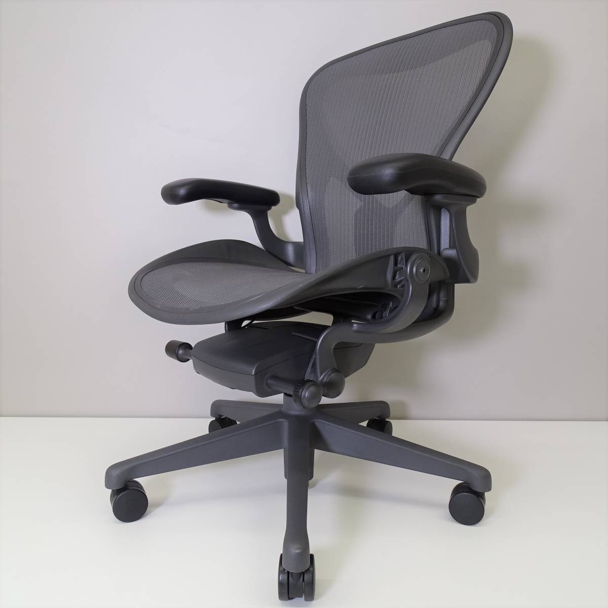 Chair リマスタード Remastered アーロンチェア ハーマンミラー Aeron 