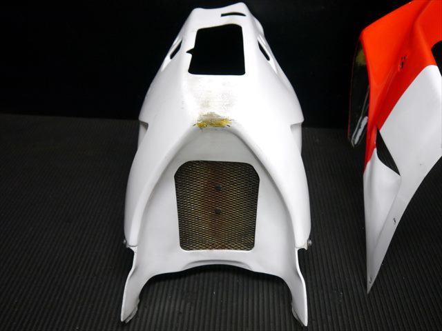 RVF400　NC35より 社外 シルエットジャパン FRP製 フルカウルASSY アッパー アンダーSET VFR400 HRC NSR250 RVF400 シルエットジャパン 社外 アッパー FRP シングルシートタイプ2(社外品)｜売買され