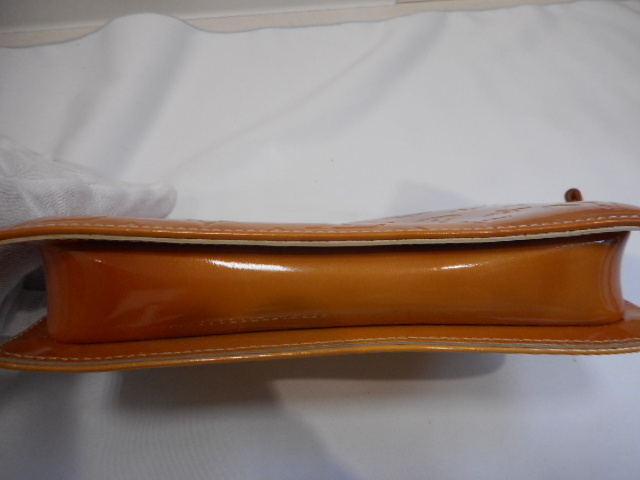 ルイヴィトン ポーチ ミニバッグ レキシントン モノグラムヴェルニ